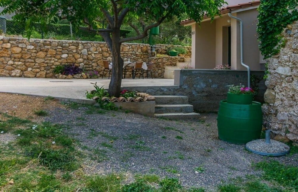 Фото Anđeli - Nice and Comfortable House - H