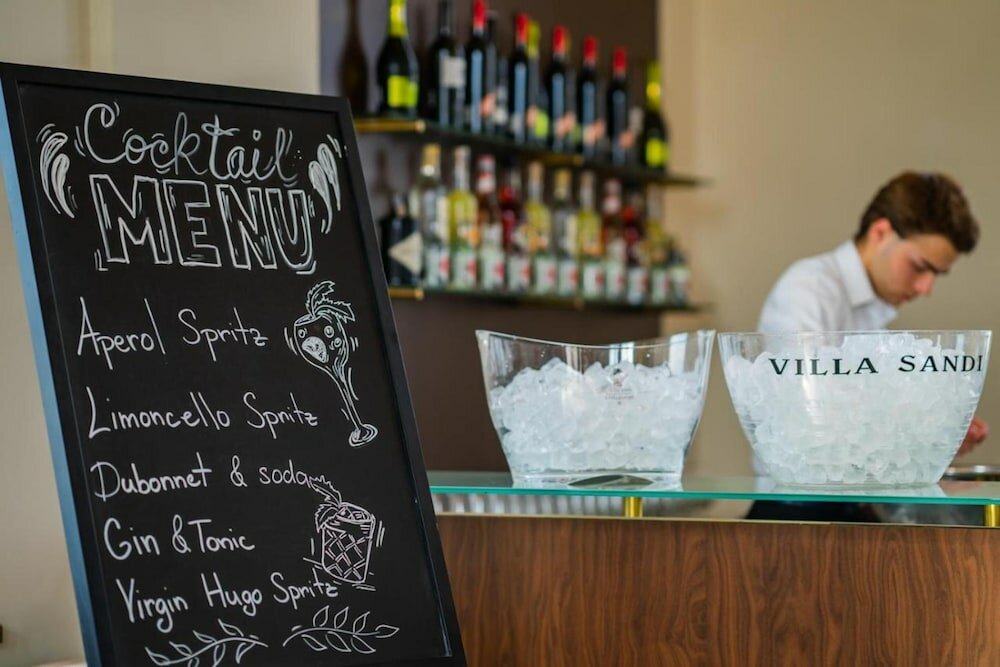 Фото Grand Hotel International