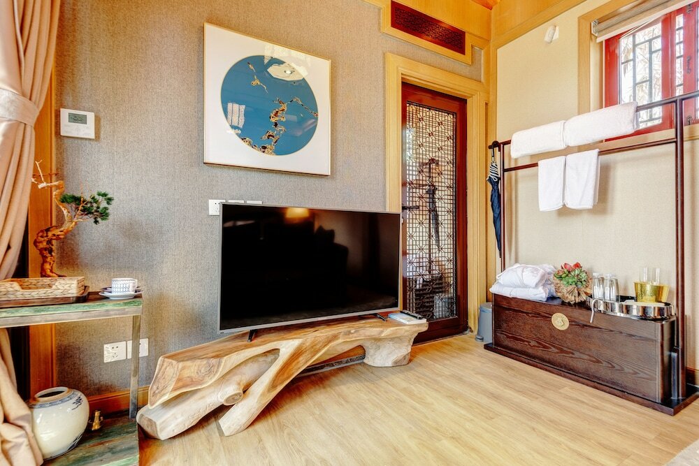 Фото Isvara Flowing Ocean Guesthouse