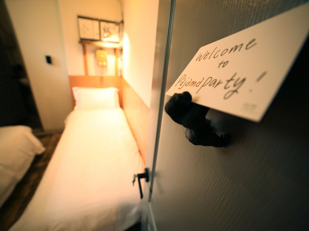 Фото Hongdae Guesthouse Pajamaparty - Hostel