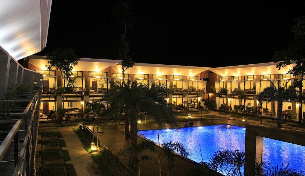 Фото отеля 2