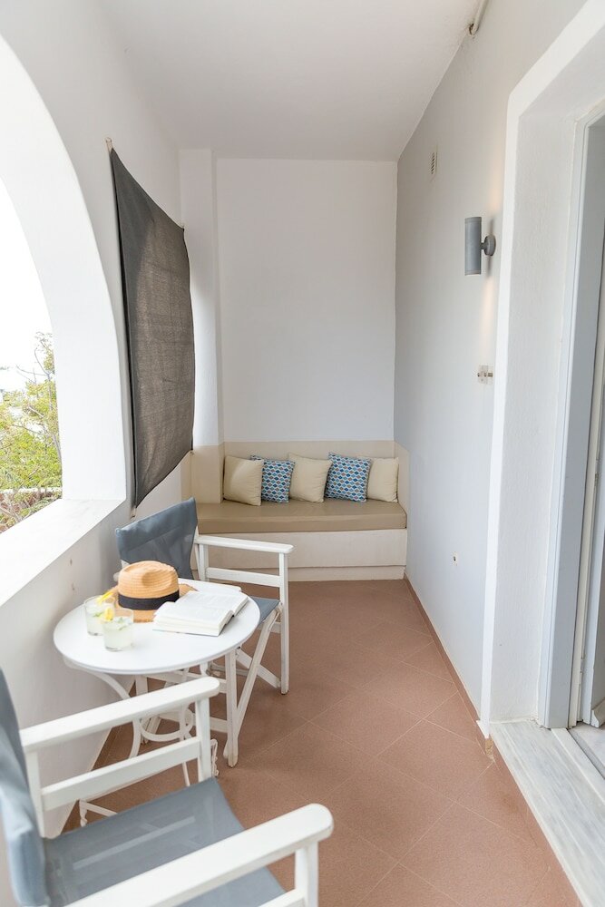 Фото Acrothea Suites & Villas