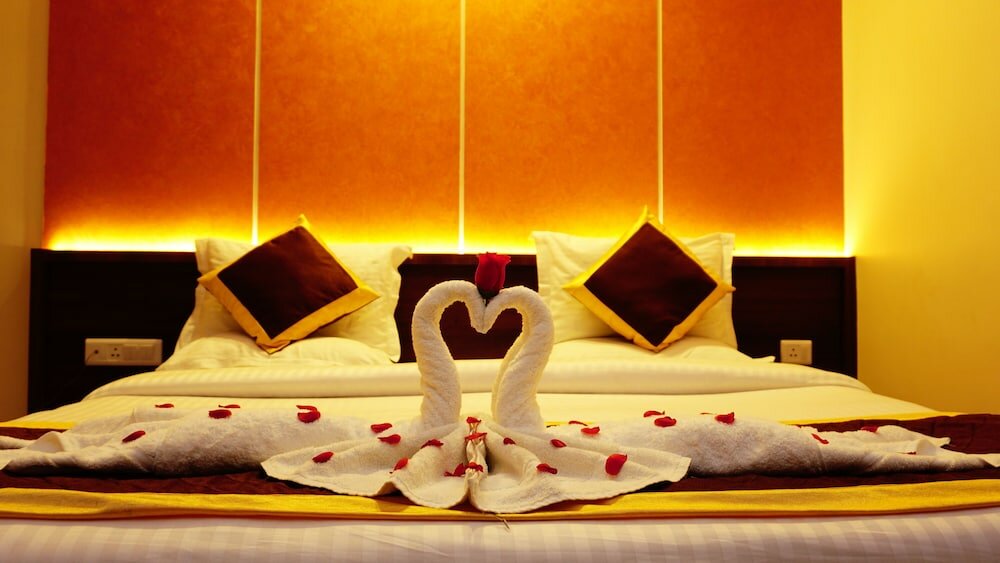 Фото Hotel Golden Laurel Inn