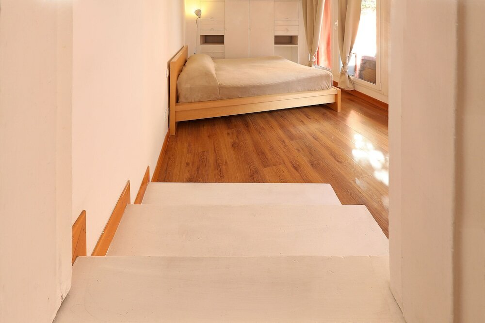 Фото Monserrato Apartment