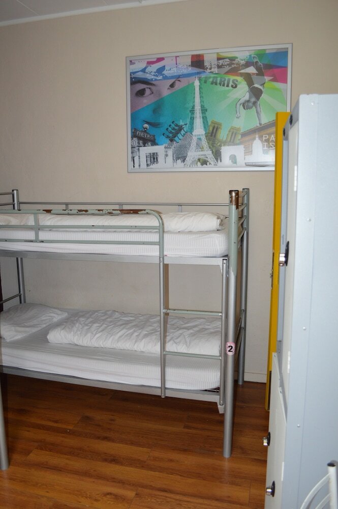 Фото St Christopher's Inn Bauhaus Budget Hotel - Hostel