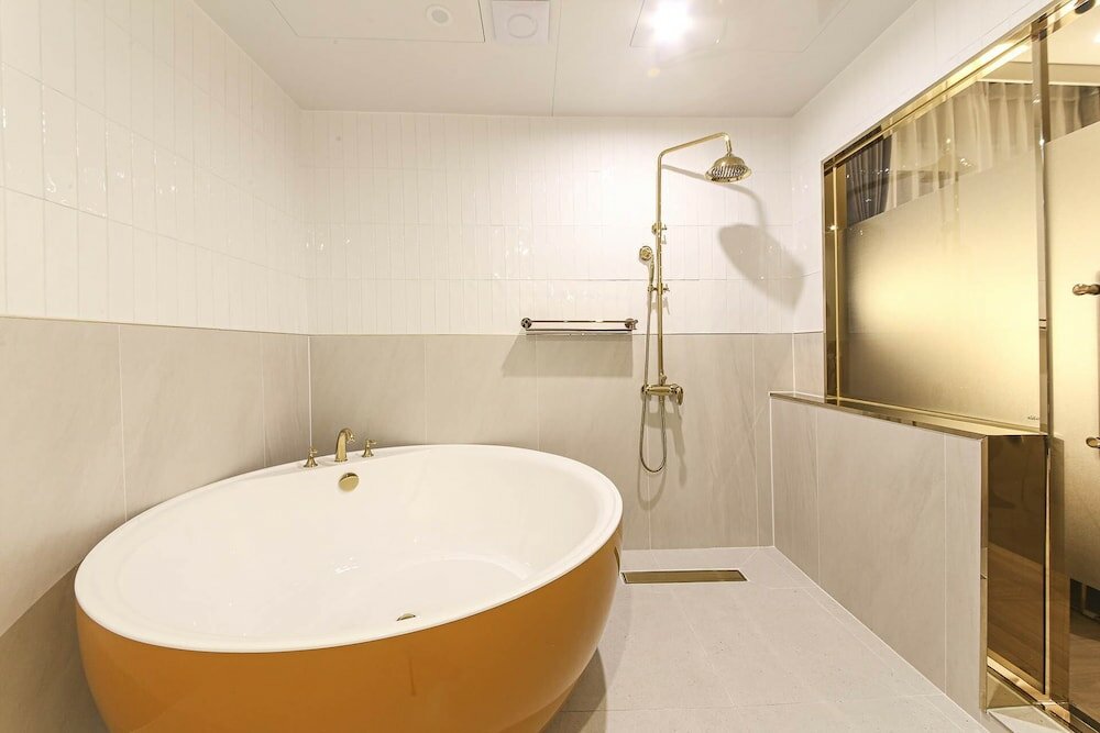 Фото Denbasta Premium Hotel Bumil