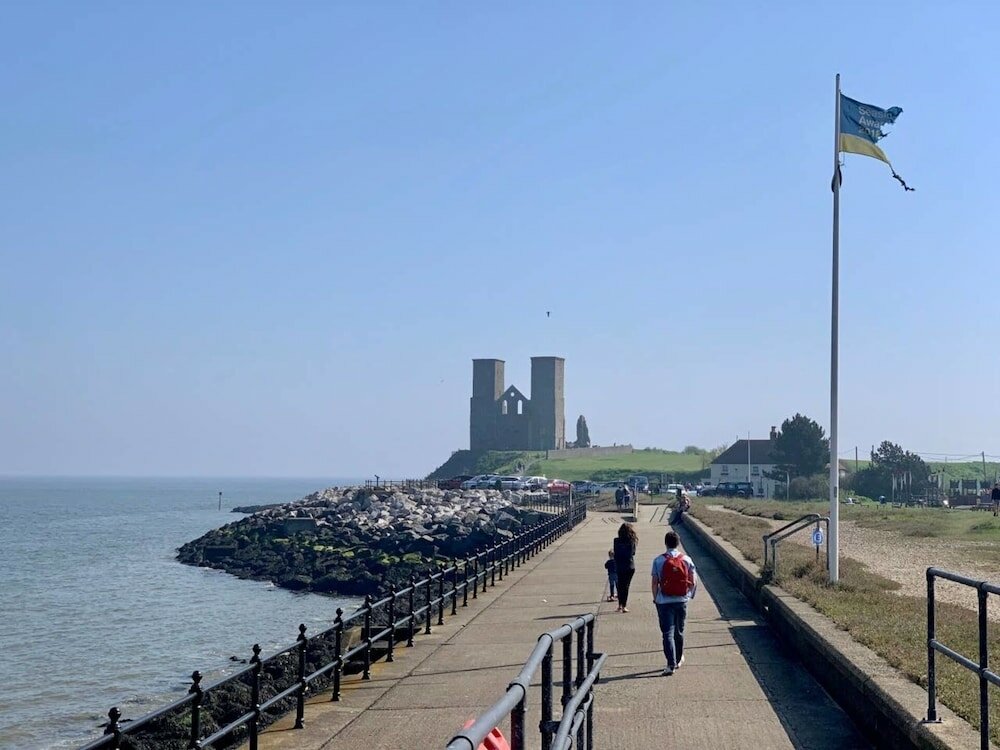 Фото Elegant Georgian 1 Bed Apartment in Herne Bay