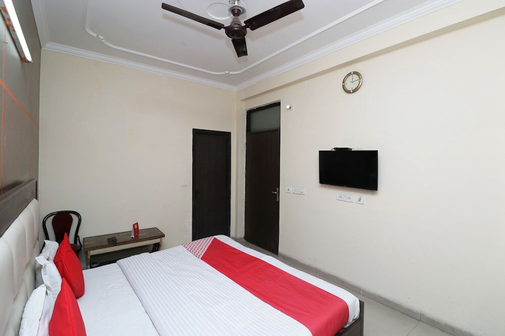 Фото Oyo 35663 Mayank Palace