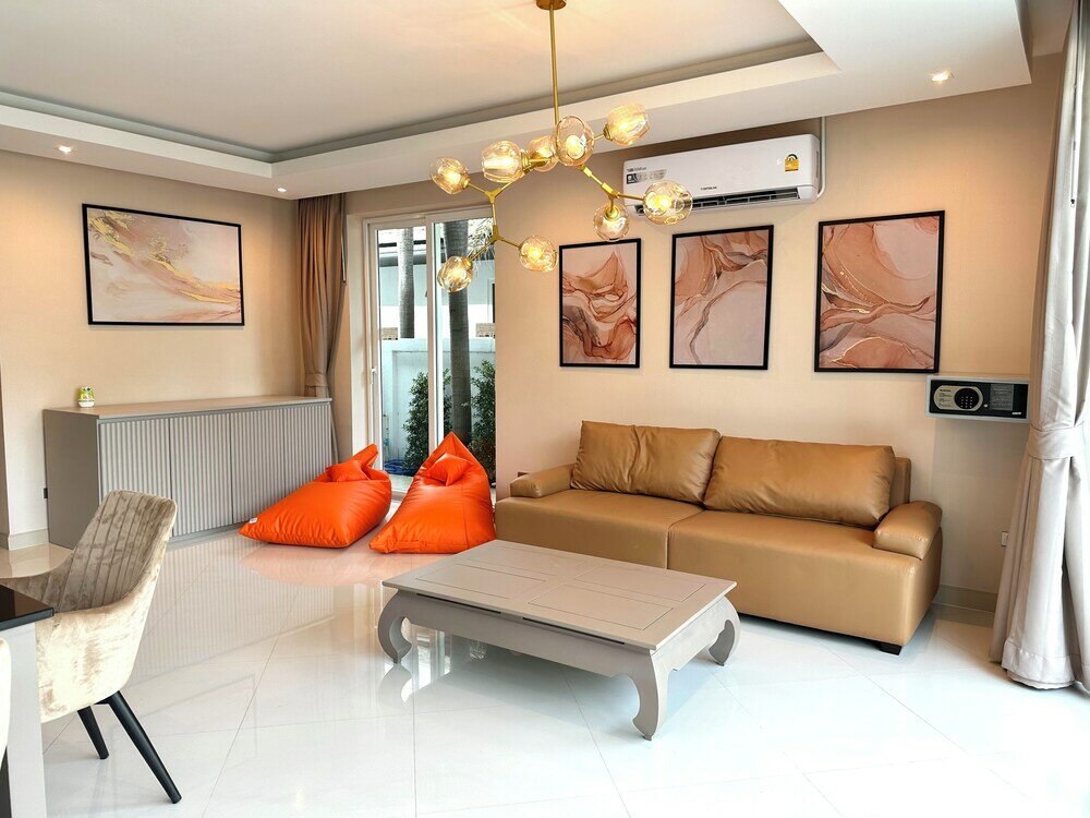 Фото Palm Oasis Pool Villa by Pattaya Holiday