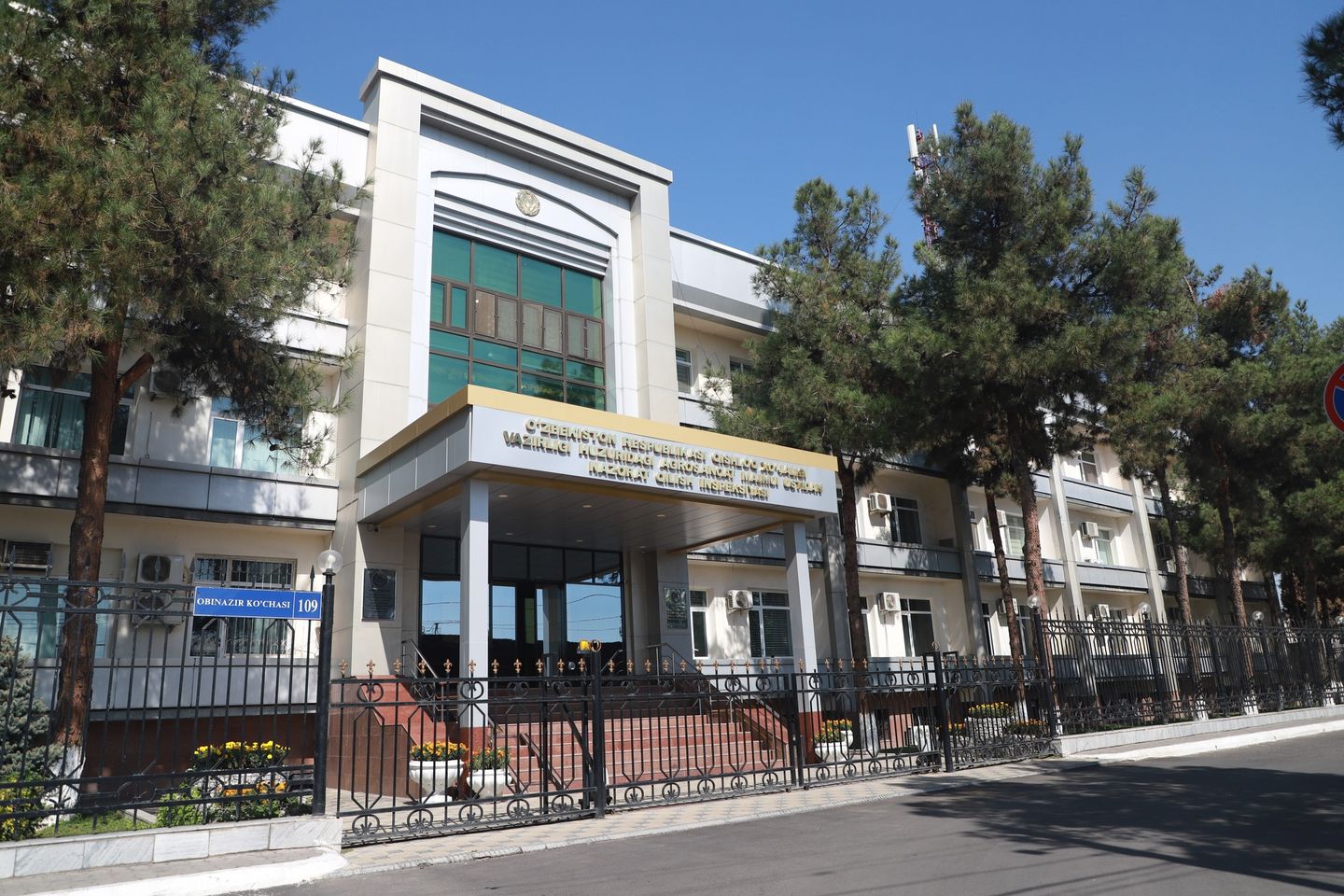 Yosh qizlar ishtirokidagi rus pornosini tomosha qiling