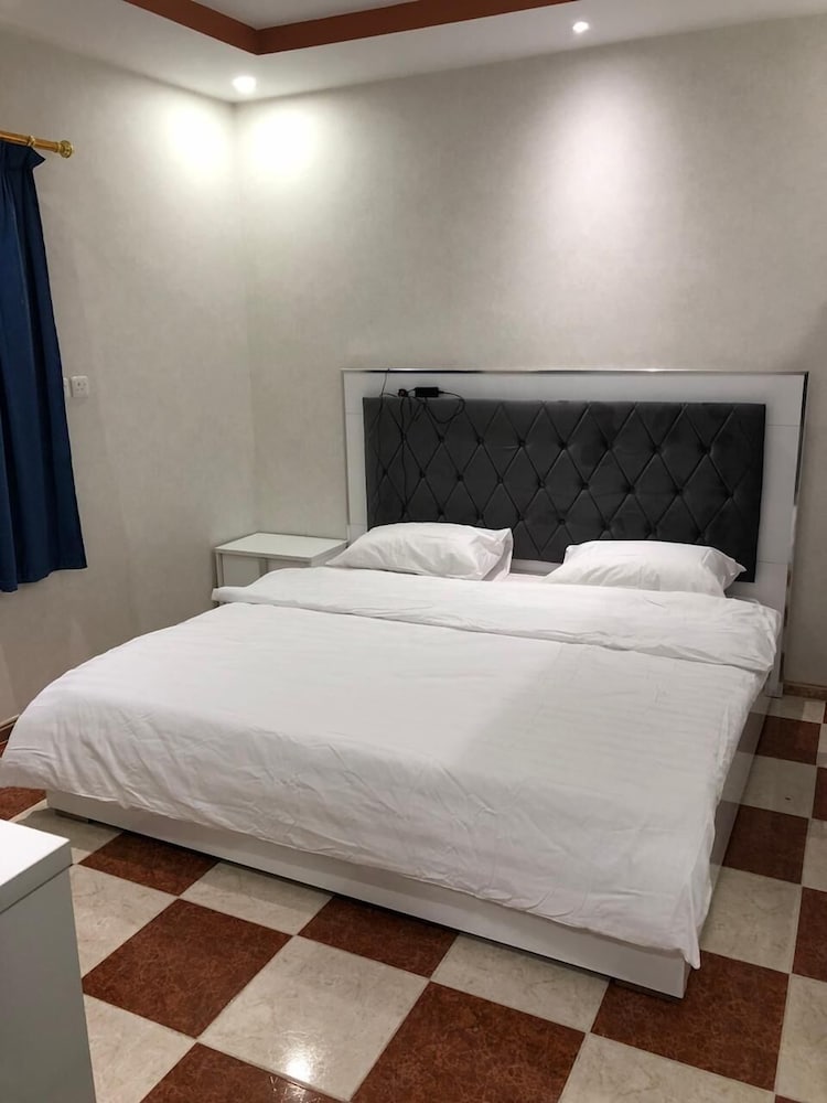 Фото Tabuk Star 2