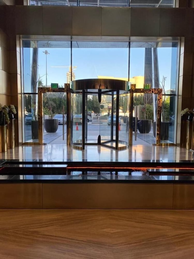 Фото Отель Damac Riyadh Residential apartments by Selsal داماك الرياض