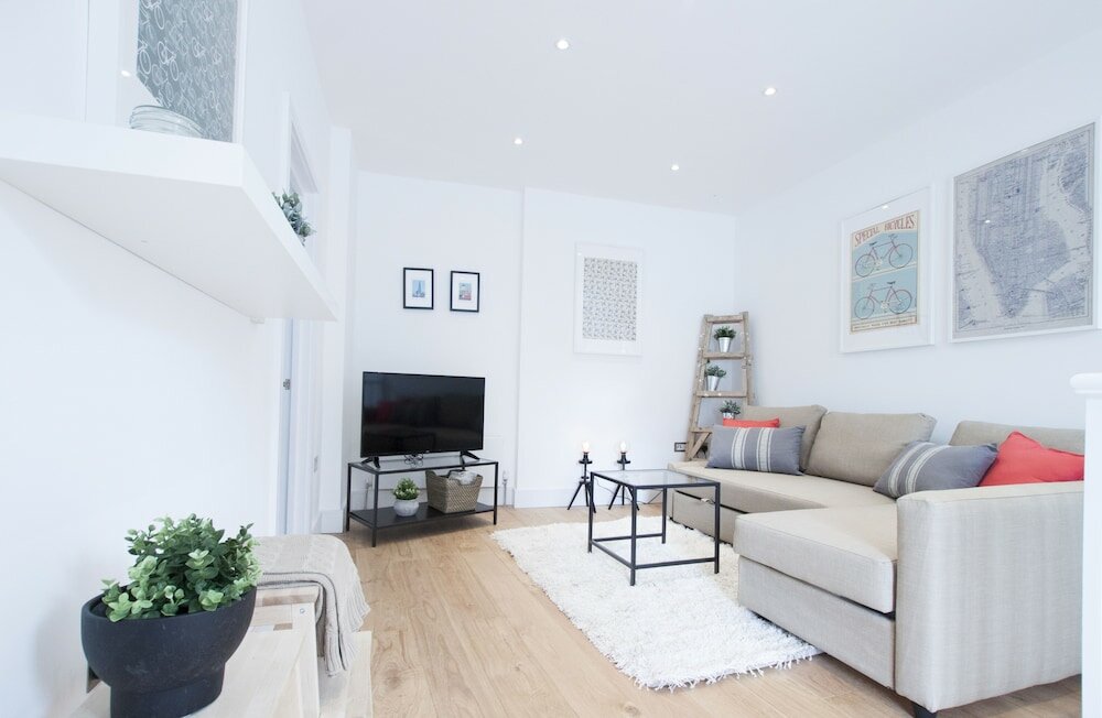 Фото Greyhound Residences by Allô Housing