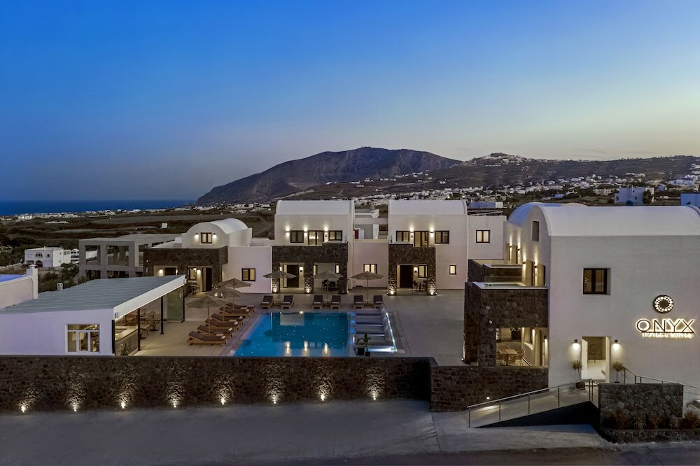 Фото Onyx Hotel & Suites