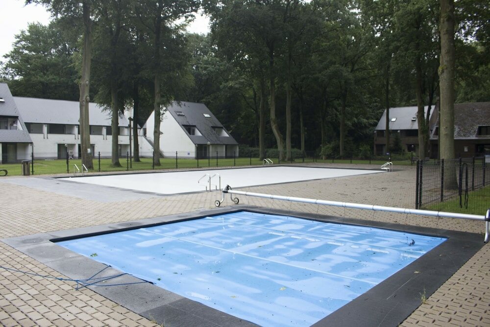 Фото Holiday Suites Limburg