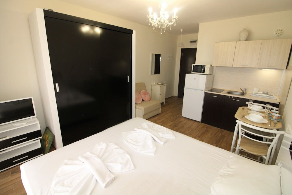 Фото Cascadas 2 Menada Apartments