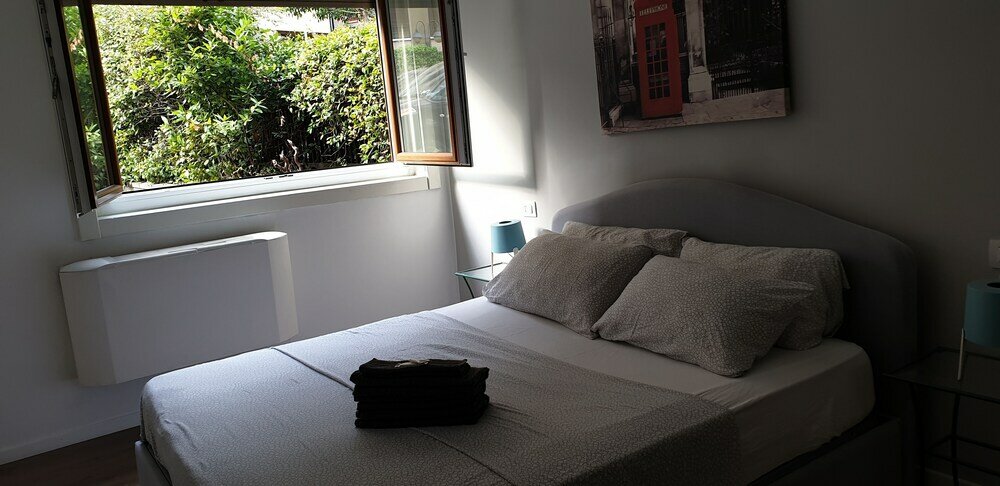 Фото Royal Apartment