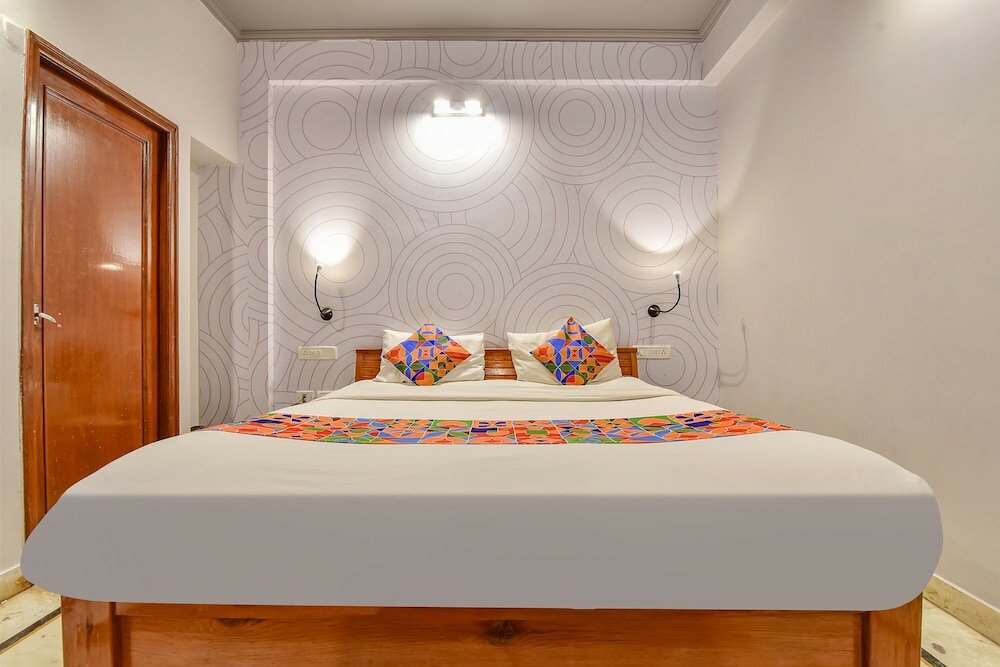 Фото Fabhotel Urban Stay