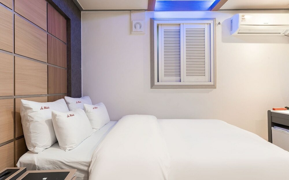 Фото Bucheon A Hotel