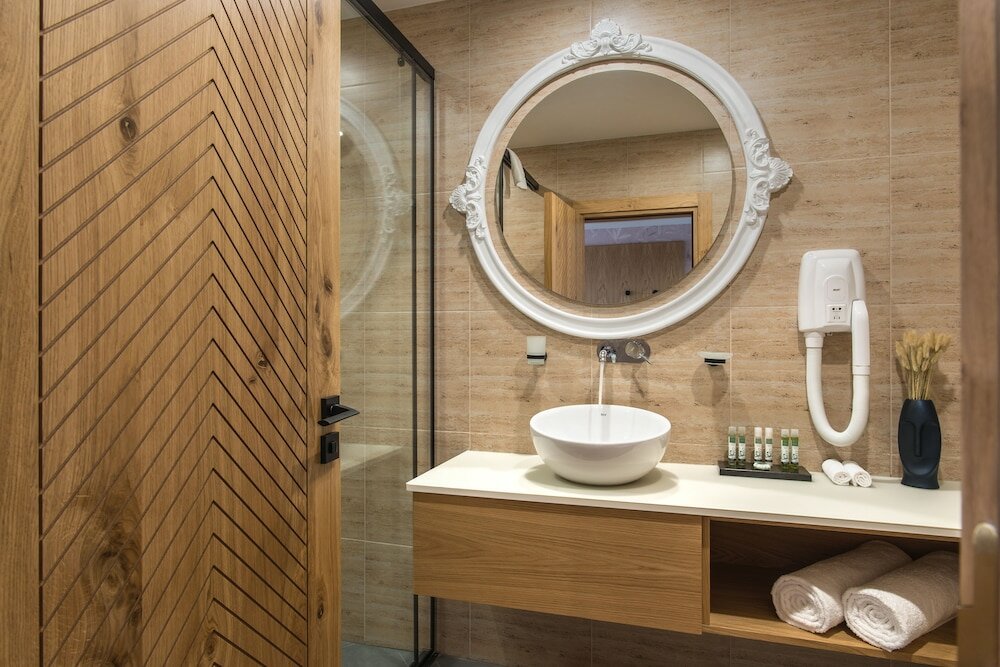 Фото Wine & SPA Hotel Chukara