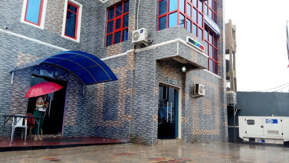 Фото отеля 1