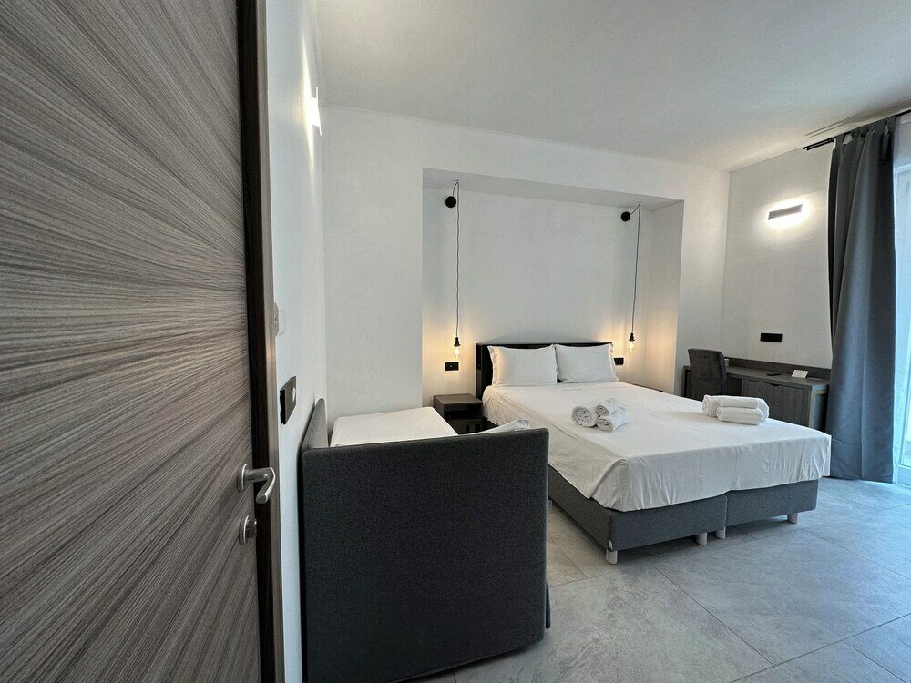 Фото Dolmen Guest House