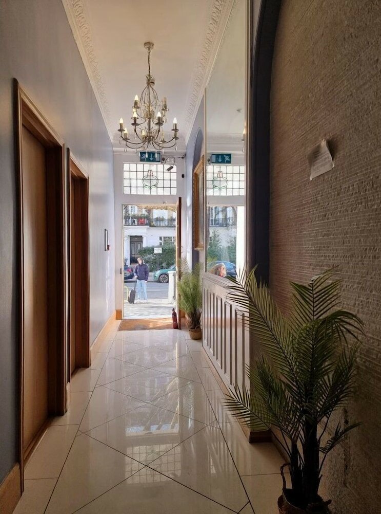 Фото 80 Inverness Terrace