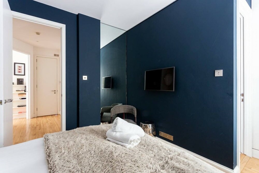 Фото Fantastic 5 Bed House in Kensington Near Museums