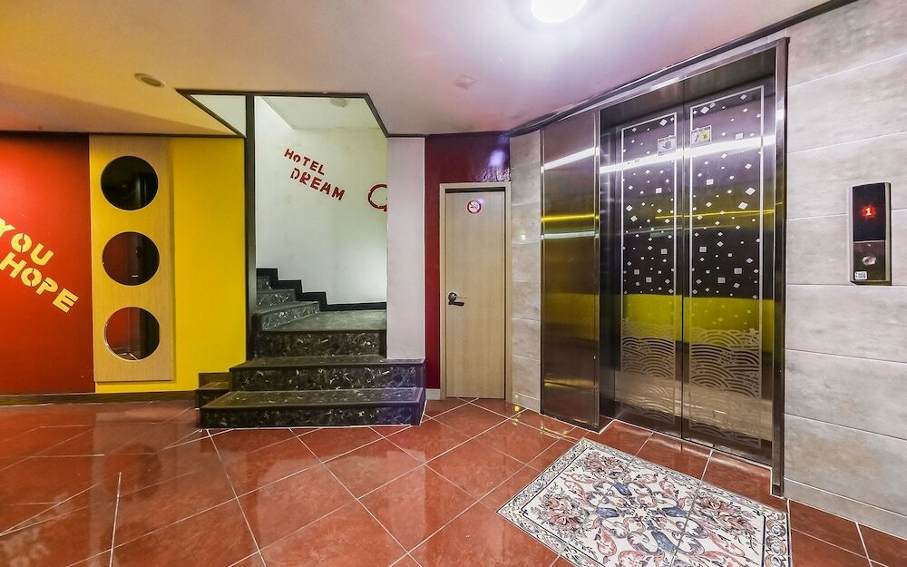 Фото Busan Yeongju-dong G