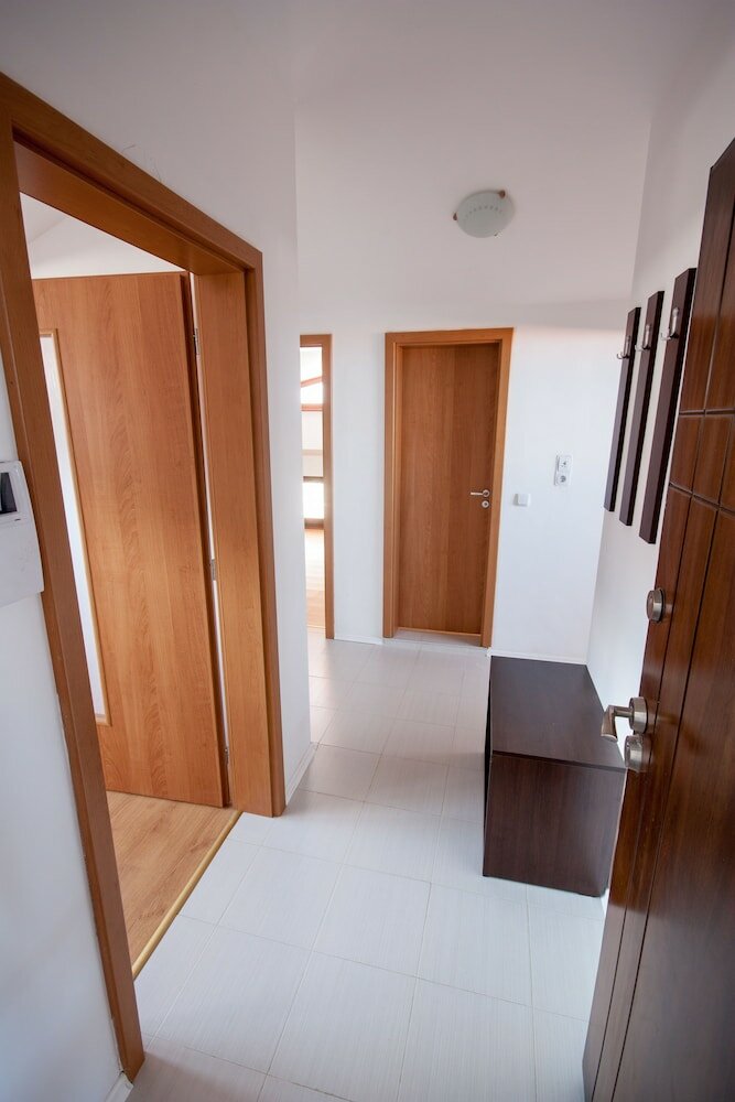 Фото Ruby Tower Apartments