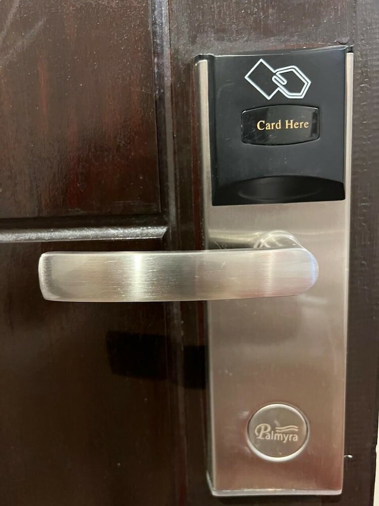 Фото 7th Square Hotel