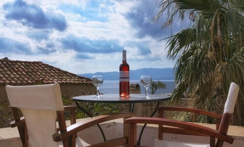 Гостиница Menexes Suites Monemvasia