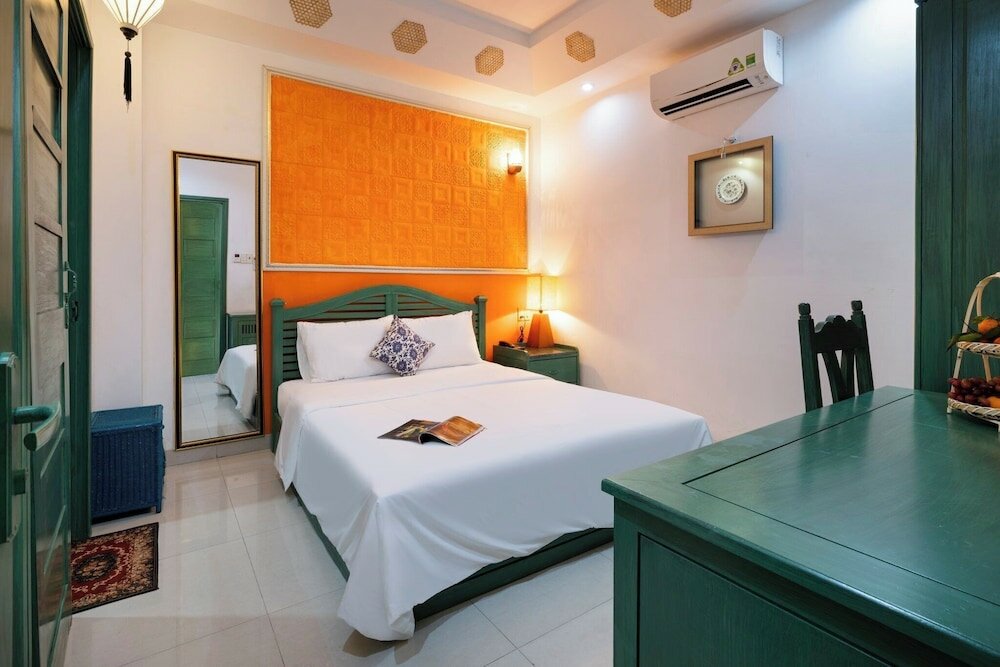 Фото ISeaview Heritage Boutique Hotel