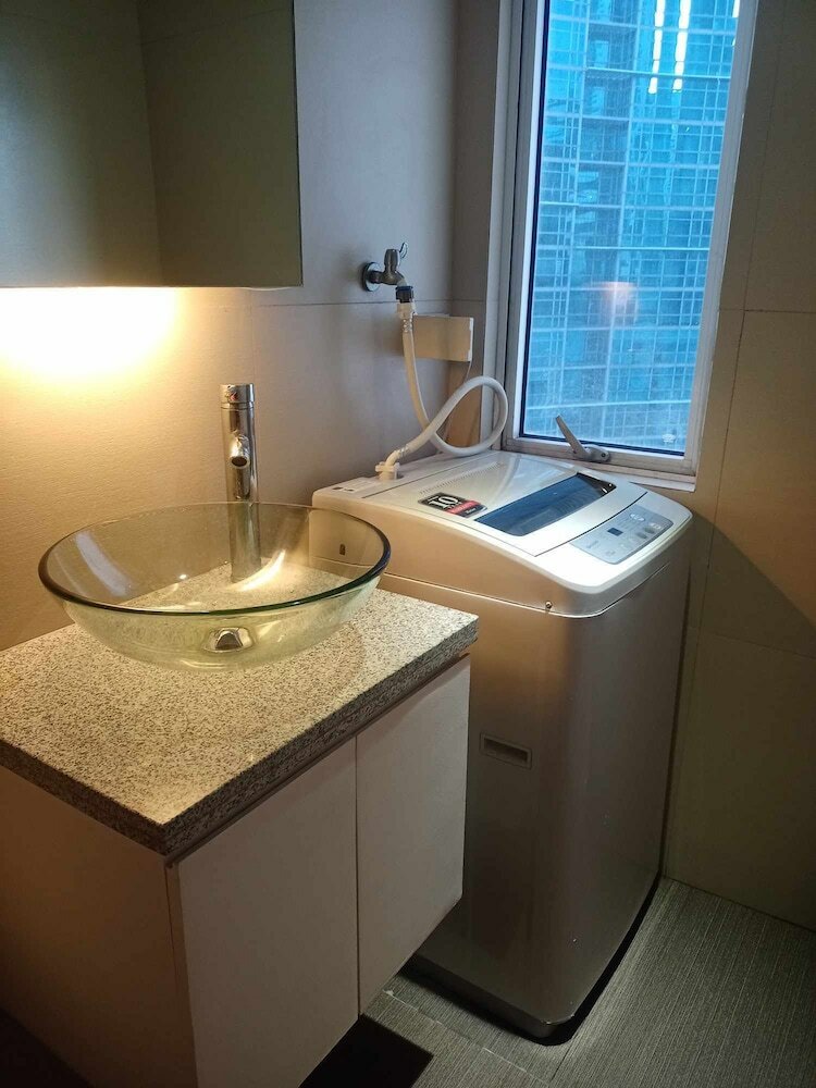 Фото Forbes Park Area Bgc