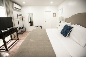 Гостиница Angeli Gardens Boutique Hotel