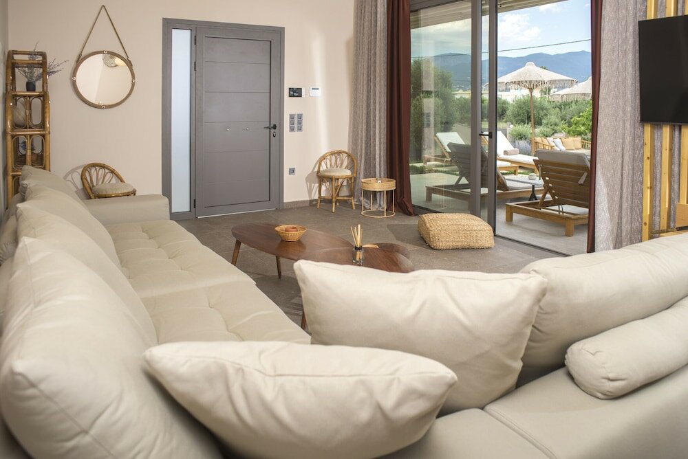 Фото Elaia Grove