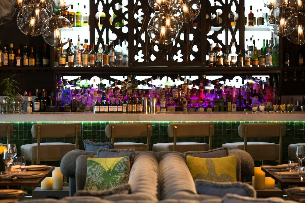 Фото Kimpton Surfcomber Hotel, an Ihg Hotel