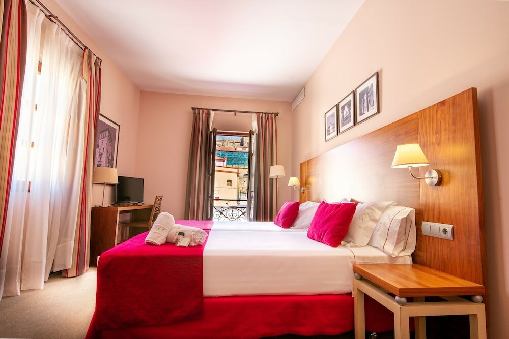 Фото Hospedium Hotel Casino del Tormes