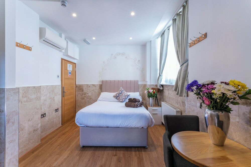 Фото Berkley Aparthotel