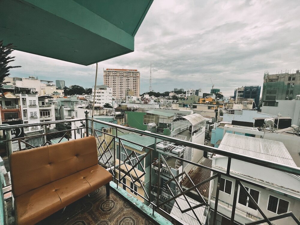 Фото отеля 1