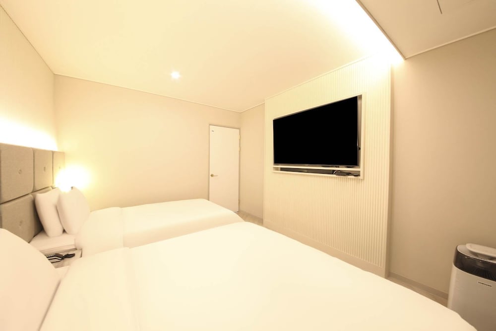 Фото Denbasta Signature Hotel