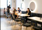 Zdraste (Bazovskaya Street, 17) ، مقهى