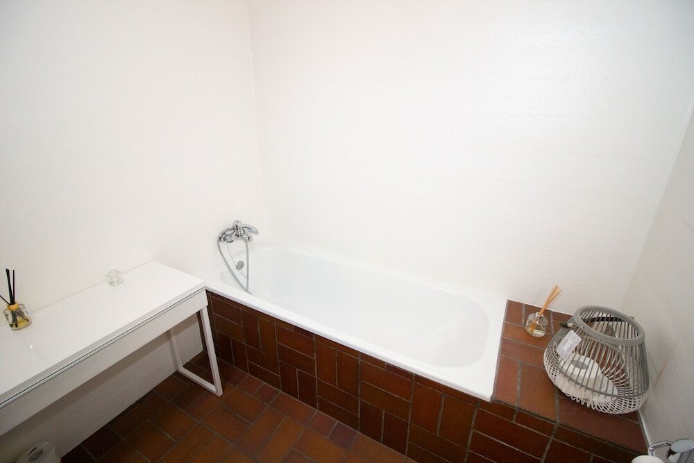 Фото Seaside Villa - 6 bedrooms