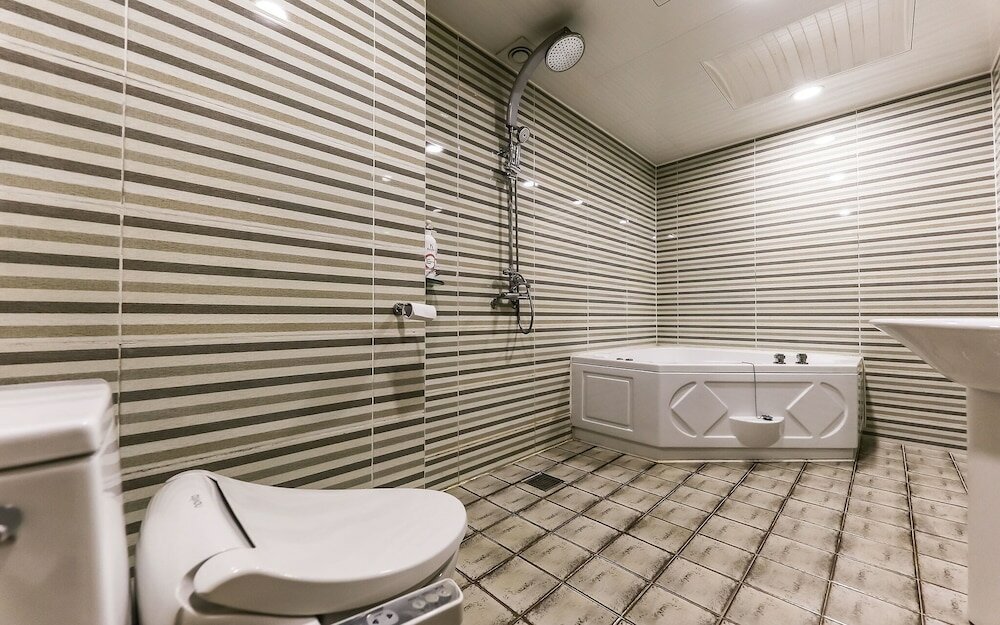 Фото Nonsan Mountain Hotel