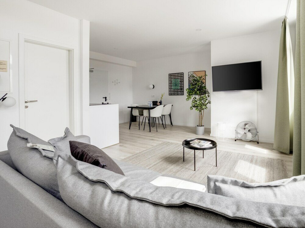 Фото Limehome Sevilla Ronda de Capuchinos