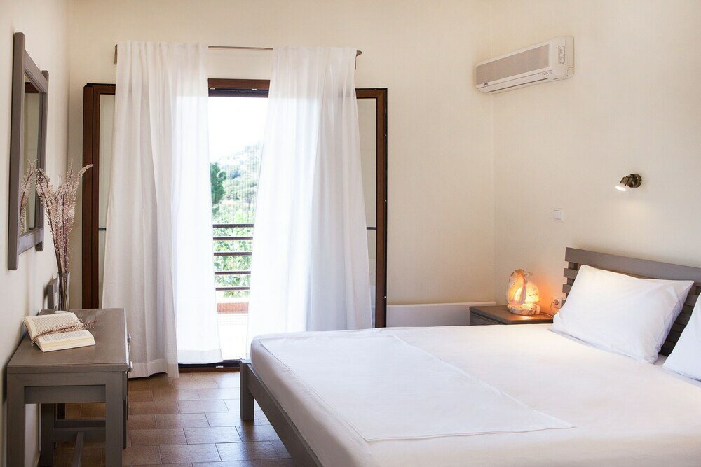 Фото Family Vacation home with Views in Heart of Mani