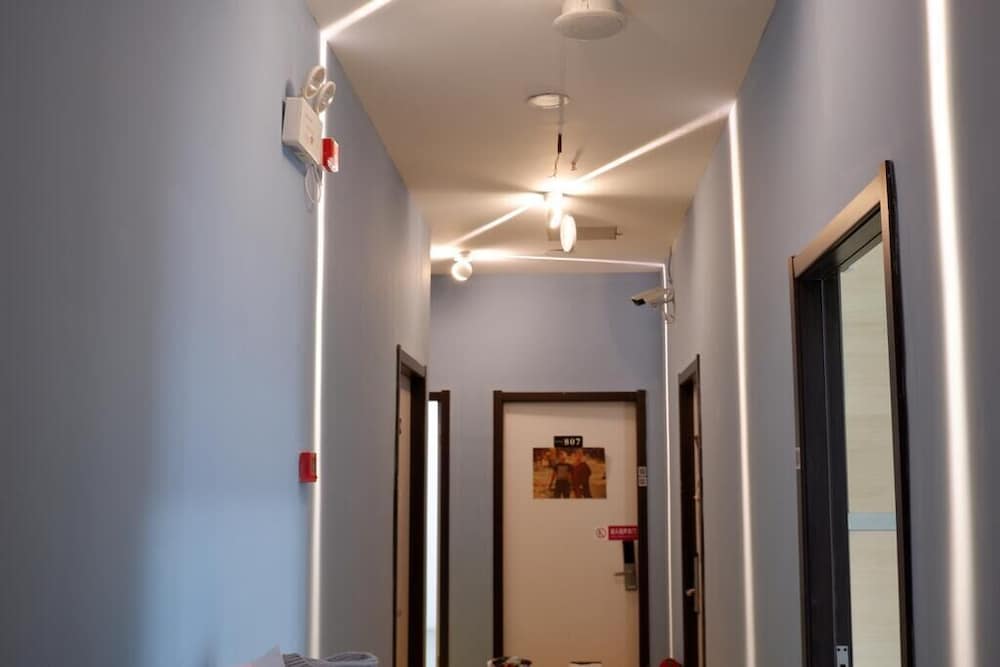 Фото East Station International Youth Hostel