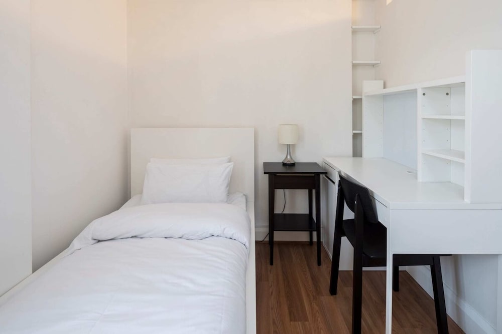 Фото Smart 2 Bed Apartment near Oxford Street & Hyde Park