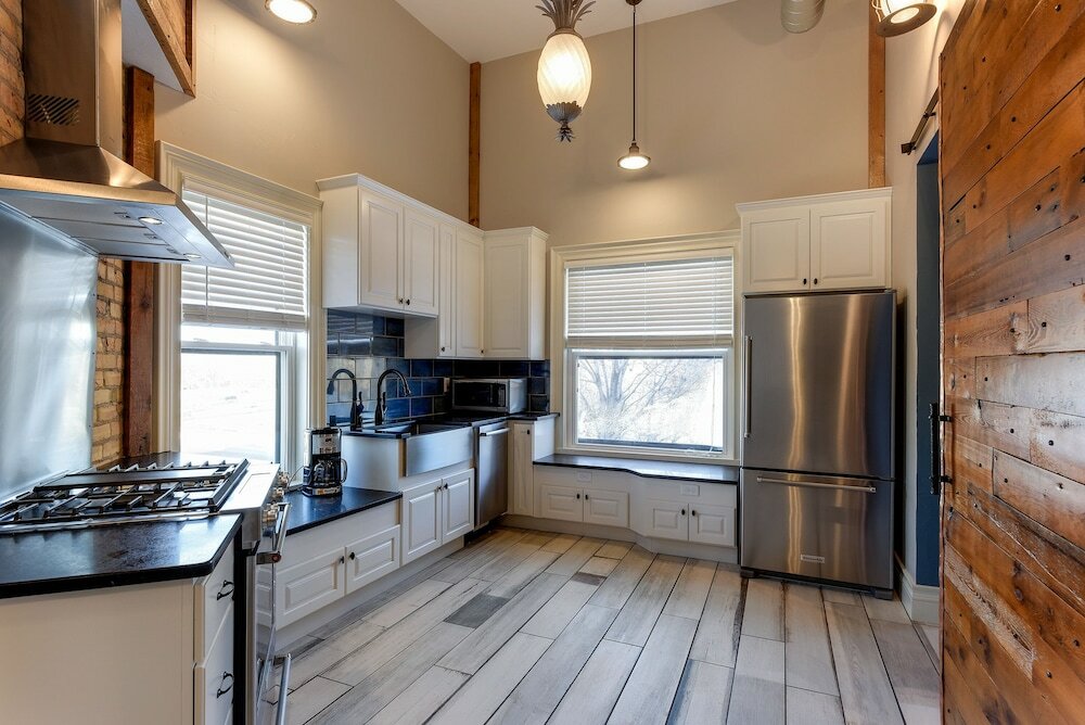 Фото Stay Chateau Suite 1