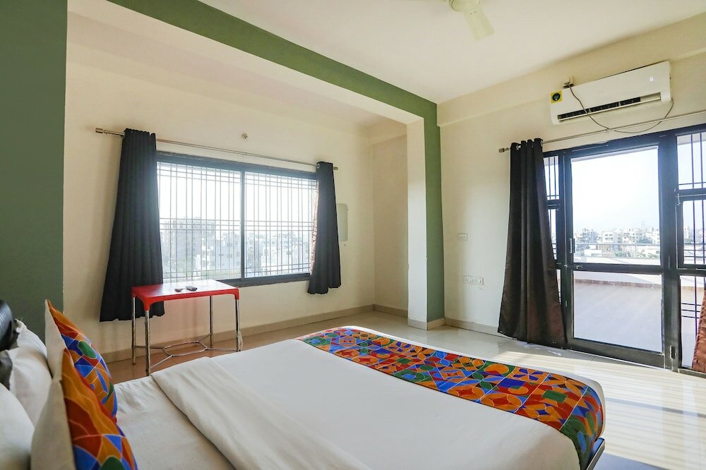 Фото Fabhotel Elite Homes